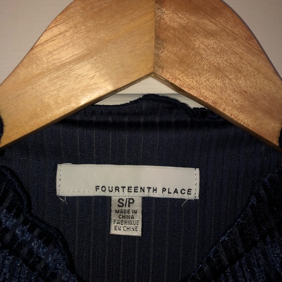 Deep blue, velour and ribbed bell sleeve shirt - Picture 3 of 3